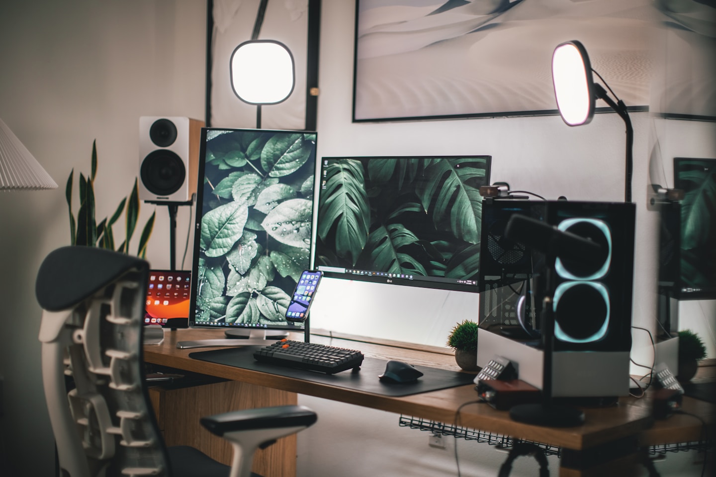 My home workspace.
Video tour here → https://youtu.be/TLXMAD6qBFs